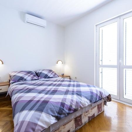 Apartment Tija Two Bedroom Apartment With Balcony And Partial Sea View Dubrovnik Exterior photo